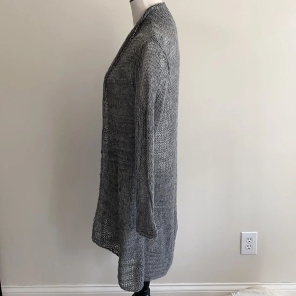 •Eileen Fisher• The softest prettiest sweater❤️❤️ - Picture 4 of 8